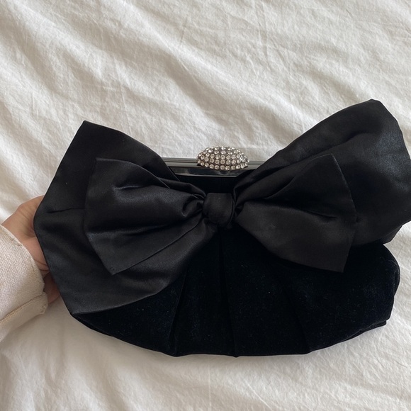 Vintage- Neiman Marcus Velvet evening Clutch with Swarovski crystal Satin Bow - Picture 9 of 12